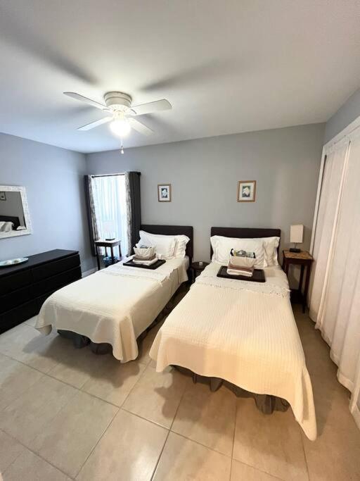 Debbie'S 3-Bedroom Apartment In A Duplex Cape Coral Luaran gambar